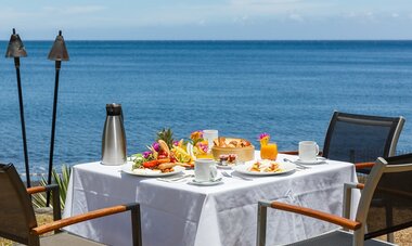 Breakfast - Tahiti Pearl Beach Resort & Spa